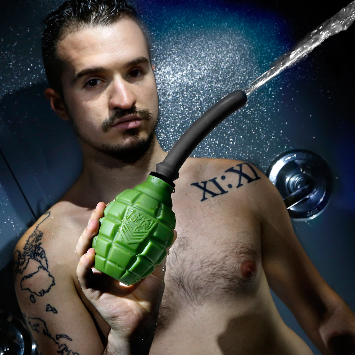 Grenade Douche color: Green
